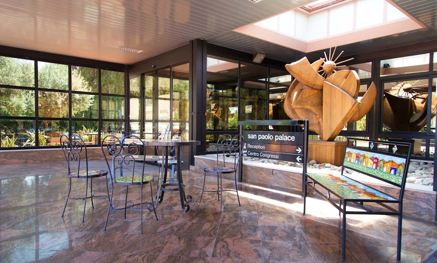 Image 4: ✈ SICILIË | Palermo - San Paolo Palace 4*, 4 nachten - Buitenzwembad