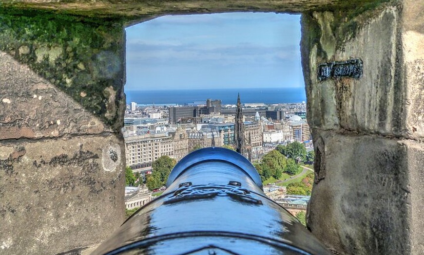 Image 6: Edinburgh Self-Guided Audio Tour - Its History and Secrets