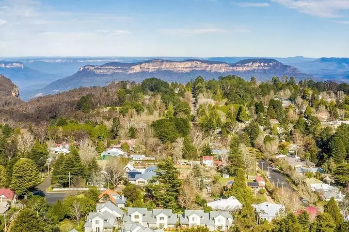 Blue Mountains Sunset Nature-based & Waterfall Tour from Sydney