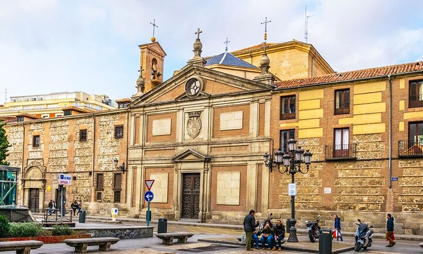 Image 15: Tour privado a pie con audioguía en Madrid