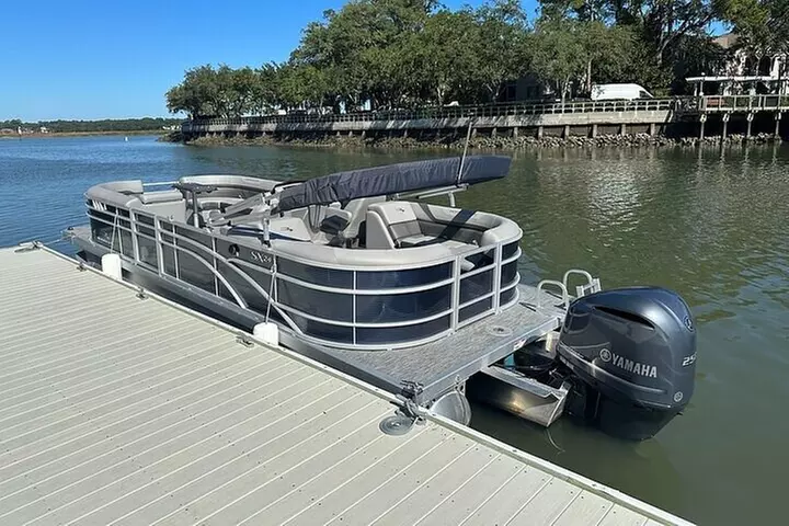 6 Hour Private Hilton Head Boat Rental 24 ft. Luxury Pontoon - Primary Image