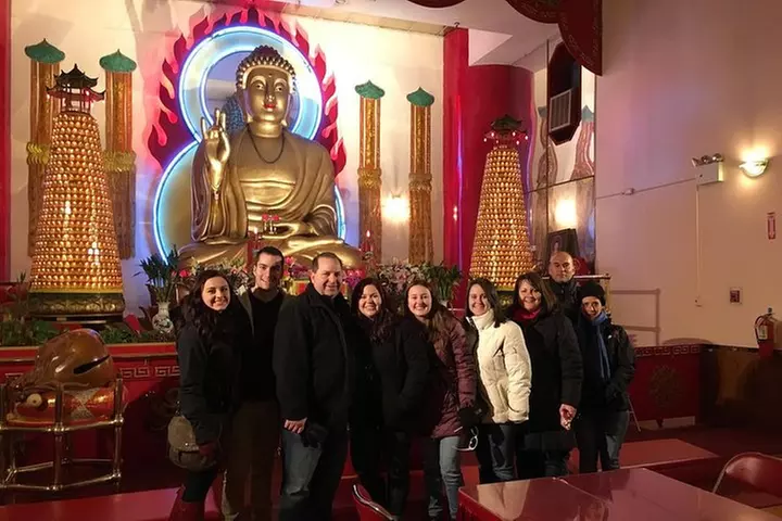 3 New York Neighborhoods Semi-Private Tour : SoHo, Chinatown and Li...