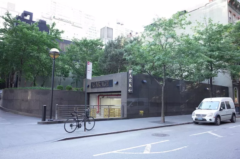 Parking at Enterprise Parking Systems - 845 United Nations Plaza Ga...