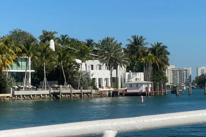 Miami Skyline 75 Min Cruise Tour Biscayne Bay Millionaire Homes