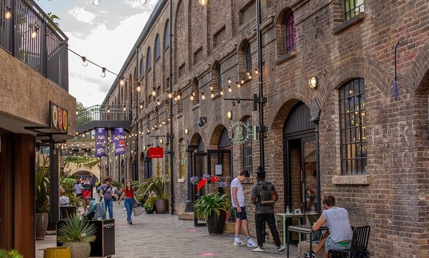 Image 3: King's Cross Taxi Private Transfers to or From London or Airport