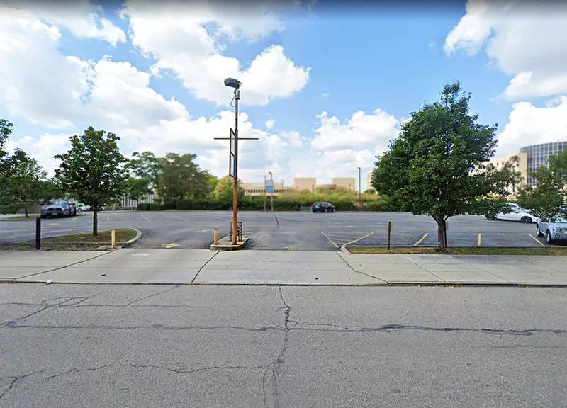 Parking at Third St. Lot