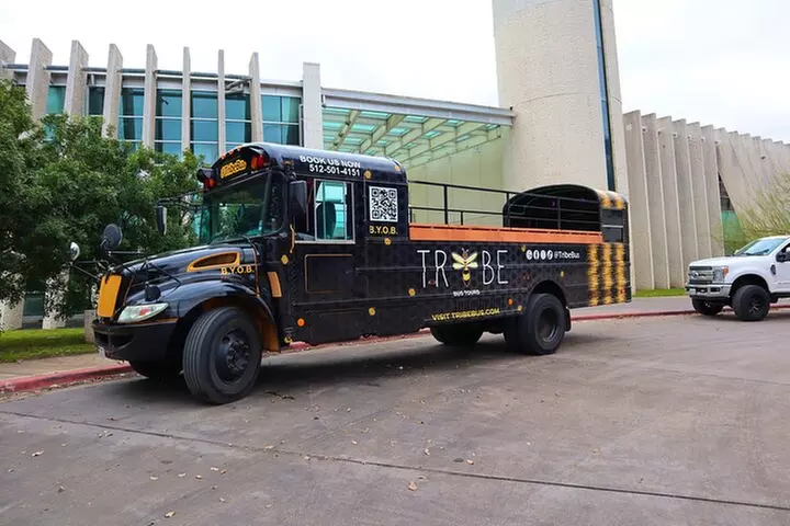 Roofless Party Bus Tour in Downtown Austin