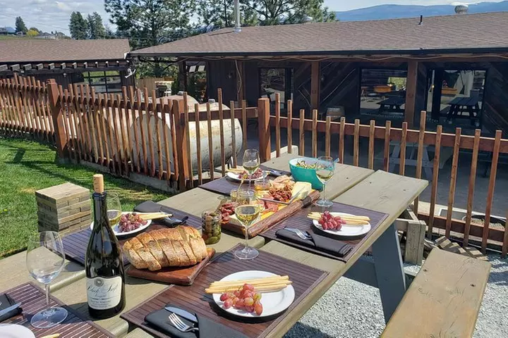 Private Okanagan Wine Tour with Vineyard Picnic - Primary Image
