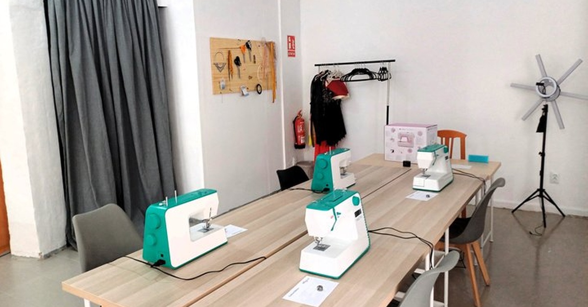 Taller de costura de TICCU Escuela de Costura en Valencia