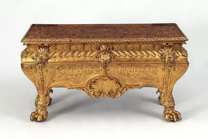 Private Guided Tour of The Victoria and Albert Museum - 3 Hour