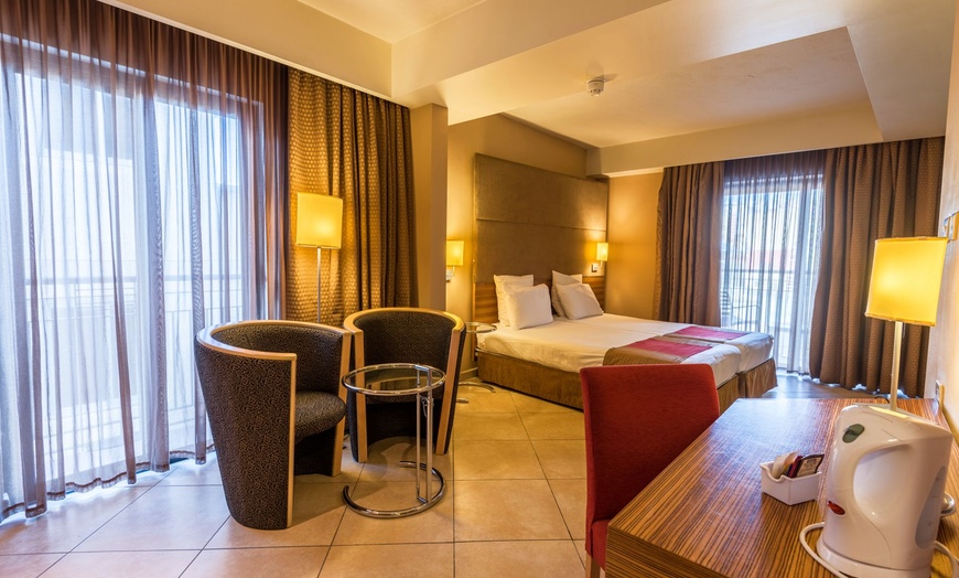 Image 5: ✈ MALTE | Mellieha - Maritim Antonine Hotel & Spa 4* - Vue panoramique