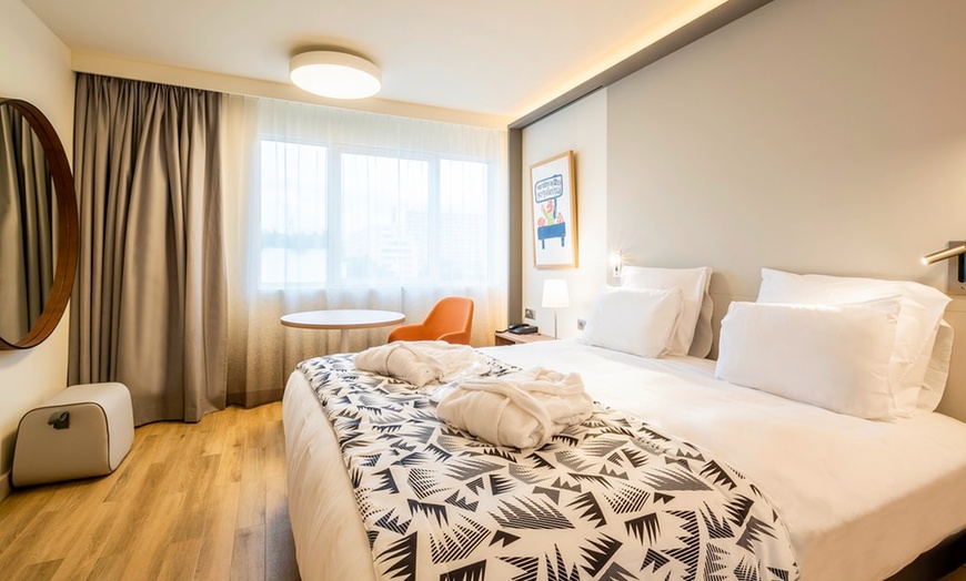 Image 2: ✈ BOUCHES DU RHÔNE | Marseille - Mercure Marseille Centre Prado 4* ...