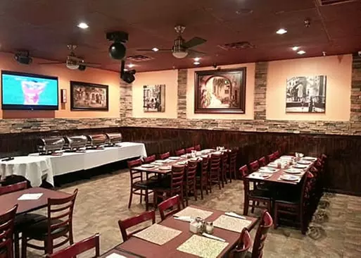 5% Cash Back at Anna's Italian Restaurant & Pizzeria - Second Medium