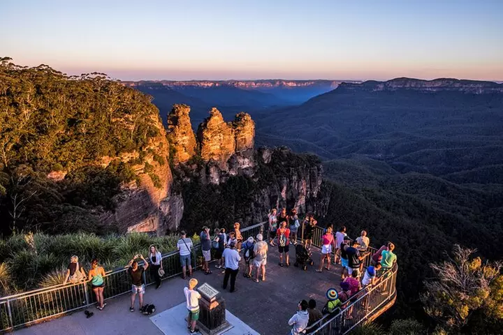 Blue Mountains Sunset Nature-based & Waterfall Tour from Sydney