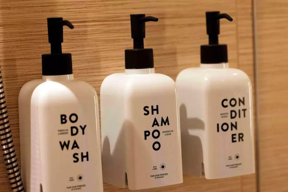 ✈ DEUTSCHLAND | Hamburg - Scandic Hamburg Emporio 4*, 2 Nächte