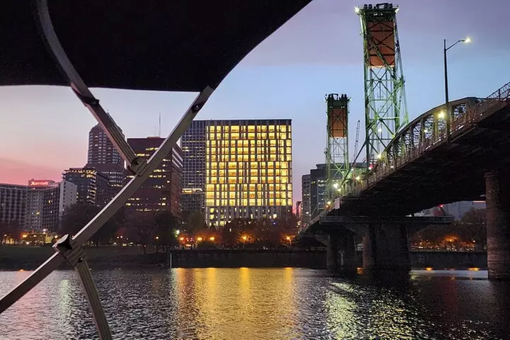 Scenic 2-Hour River Cruise to the Majestic Willamette Falls!
