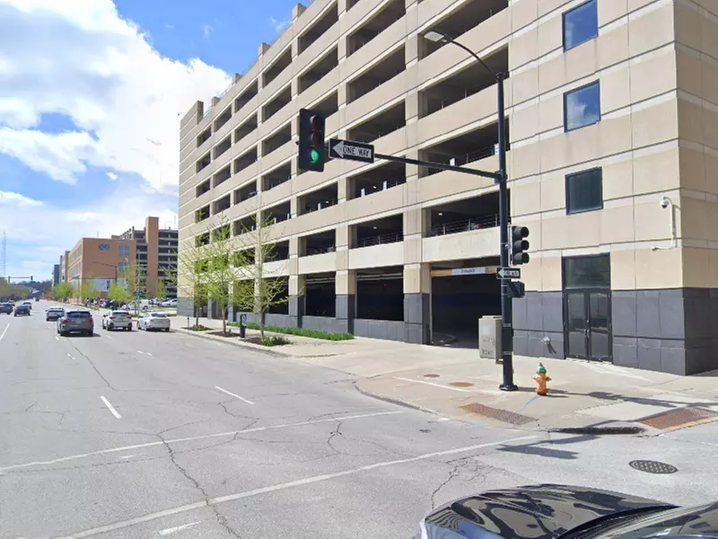 Parking at 901 Grand Ave. Garage - Primary Image