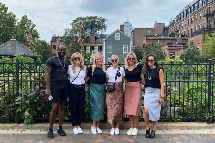 Bites & Brownstones: A Food Lover's Tour of Boston's Local Gems