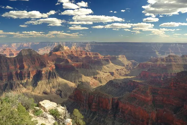 Grand Canyon Landmarks Tour by Airplane with Optional Hummer Tour