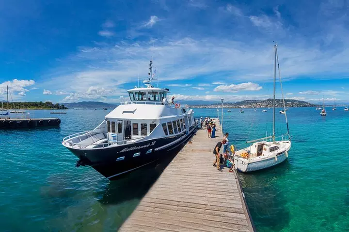 Ferry depuis Nice jusqu'à l'île Sainte-Marguerite