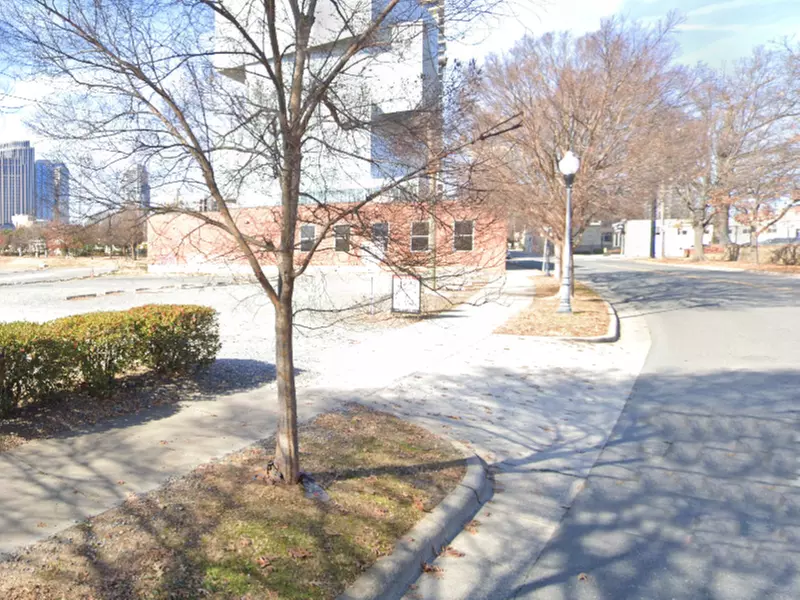 Parking at 422 E. 9th St. Lot