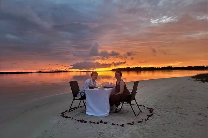 Sunset Island Dinner -- A Top Ten Area Attraction - Primary Image