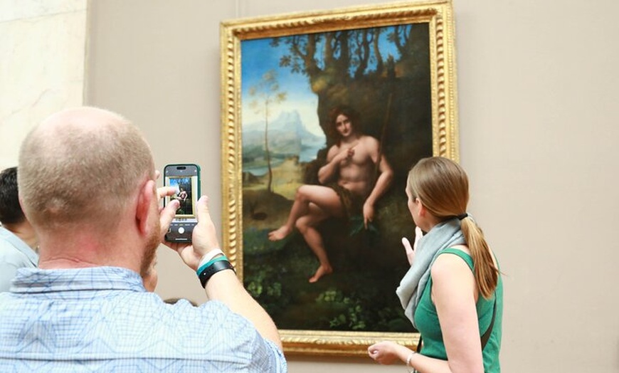 Image 5: Paris: Visite privée du musée du Louvre avec prise en charge à l'hôtel