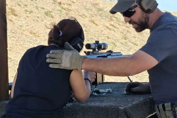 Outdoor Shooting Experience with Transfer and Lunch in Las Vegas