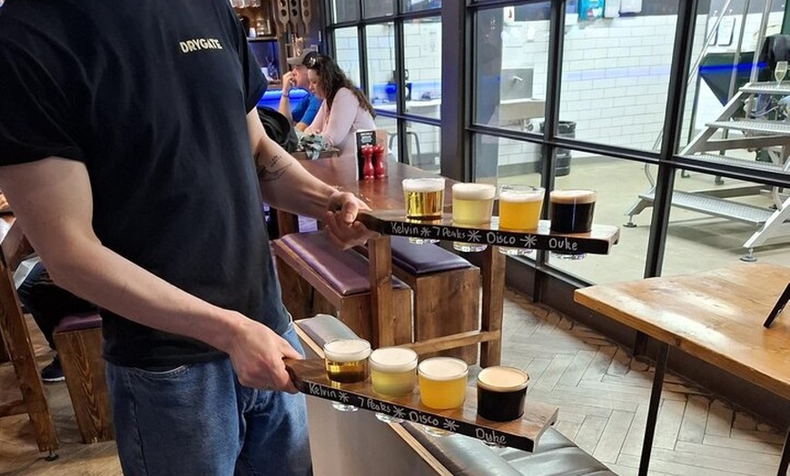 Image 2: Glasgow City Bike Tour and Craft Beer Experience