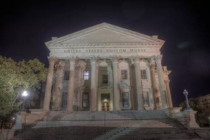 The Death and Depravity Ghost Tour in Charleston