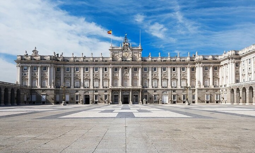 Image 18: Explora el Palacio Real de Madrid