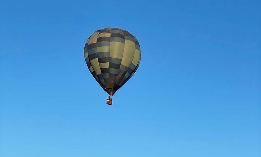 Image 16: Vuelo en globo aerostático por Ibiza con desayuno