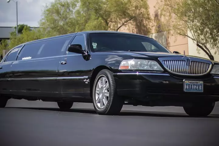 Private Transfer: Los Angeles (LAX) to/from Anaheim Resort Area - Second Medium