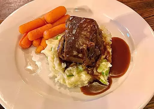 5% Cash Back at The Irish American