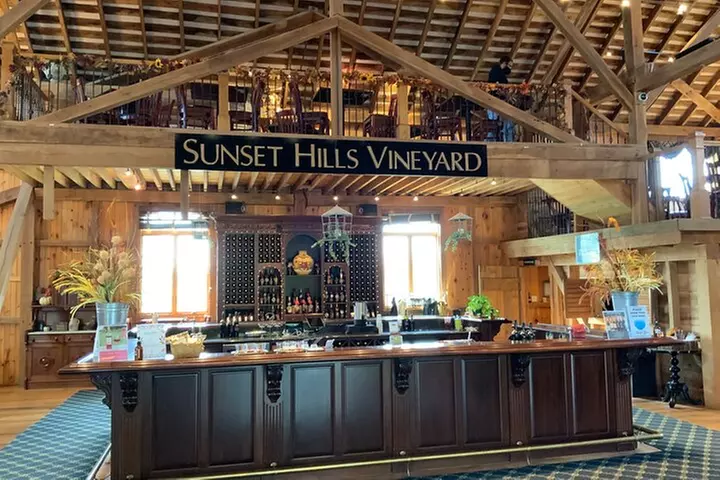 Private Loudoun County Wine Tour from DC with Stops at 3 Wineries