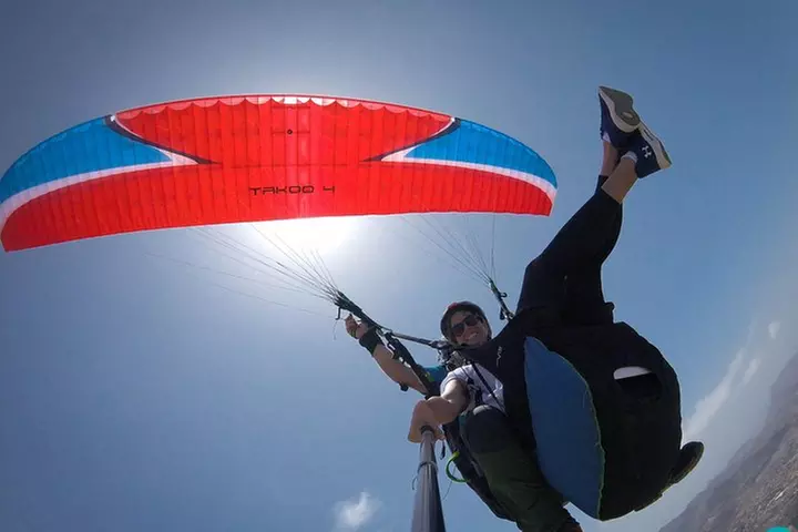 Acro Aventura de Parapente en Costa Adeje con Recogida GRATIS !!