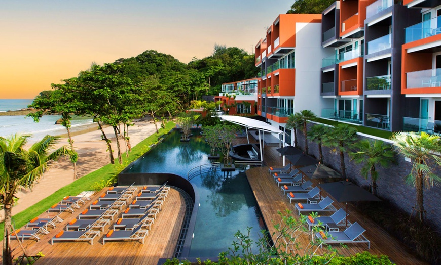 Image 1: ✈ SOUTHERN THAILAND | Phuket - Novotel Kamala Beach 4* - Outdoor sw...