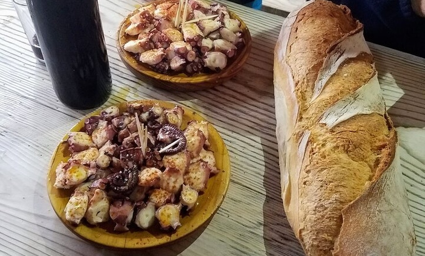 Image 13: Tour privado de un día con todo incluido por Galicia