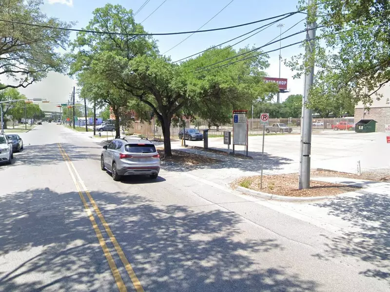 Parking at 1214 St. Emanuel St. Lot - Primary Image