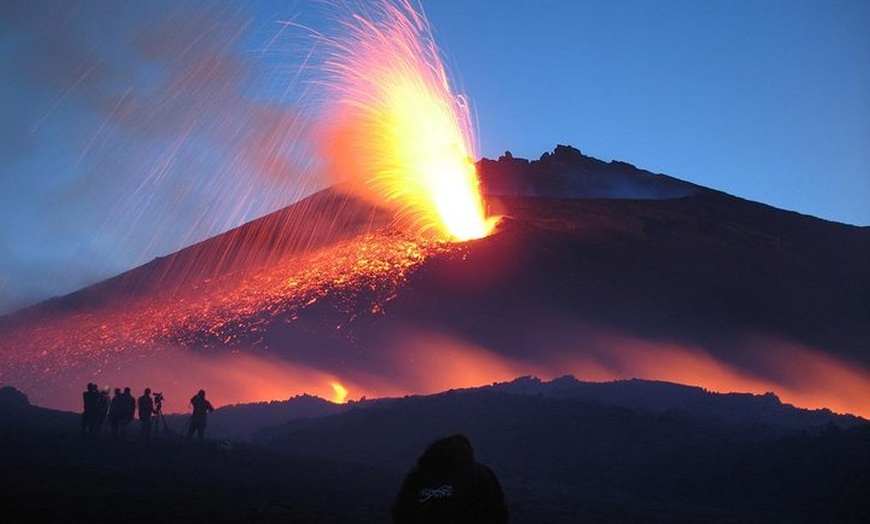 Image 2: Tour dell'Etna e di Taormina da Messina