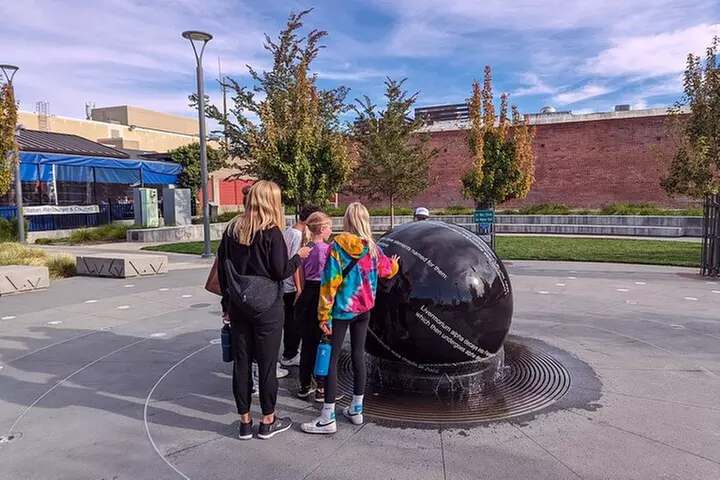 Livermore Scavenger Hunt Walking Tour and Game