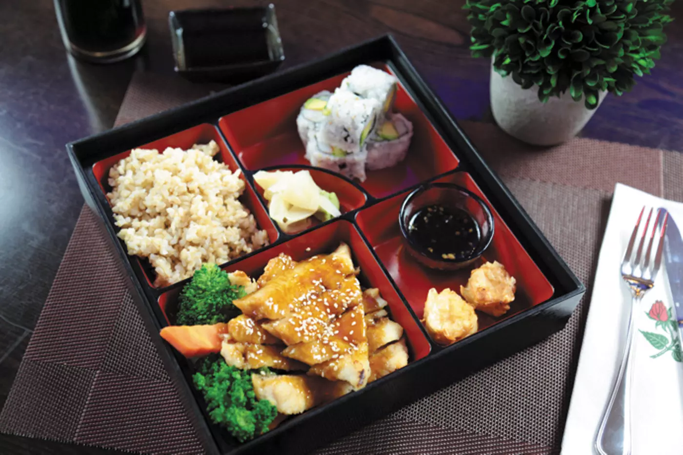 $15 For $30 Worth Of Asian Fusion Dinner Dining - Primary Image