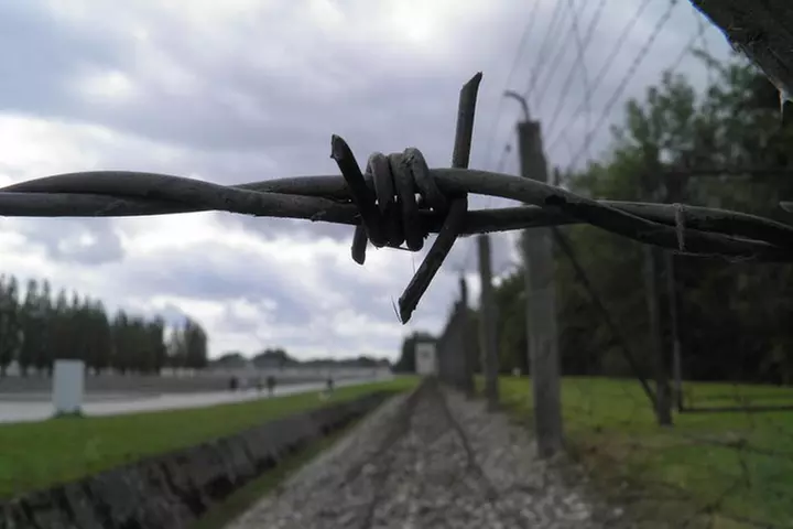 Tour ab München mit dem Zug zur KZ-Gedenkstätte Dachau