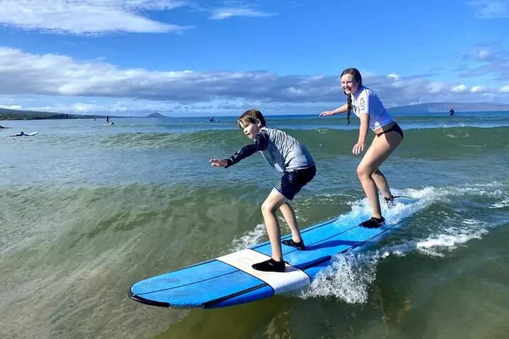 Group Surf Lesson at Kalama Beach in Kihei