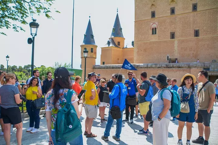 Tour Toledo y Segovia con Catedral y Alcázar Entradas y almuerzo