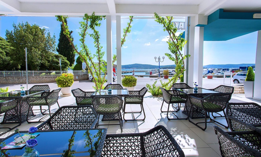 Image 4: ✈ CROATIE | Biograd na Moru - Hotel Ilirija 4* - Bord de mer