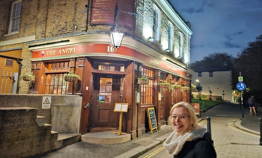 Image 5: London Historical Pub Tour with Pilgrims and Pirates