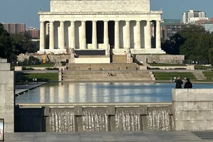 Private DC Tours in Luxury SUV