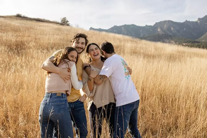 Scenic Mountain Photoshoot in Boulder, Colorado