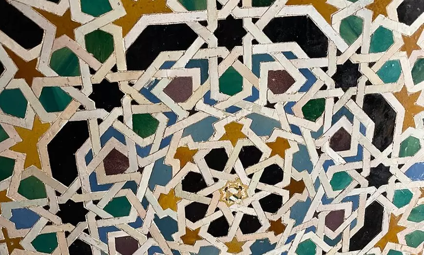 Image 4: Excursión Privada a la Alhambra De Granada Desde Sevilla